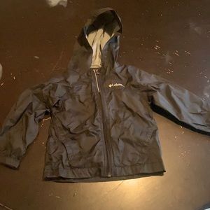 Columbia windbreaker jacket size 3T